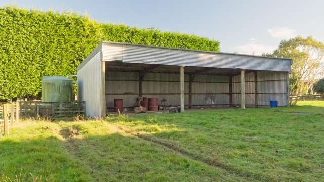 296 Flora Road East Makarewa_1