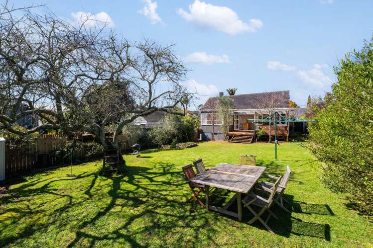 5 Tutuki Street Waterview_9