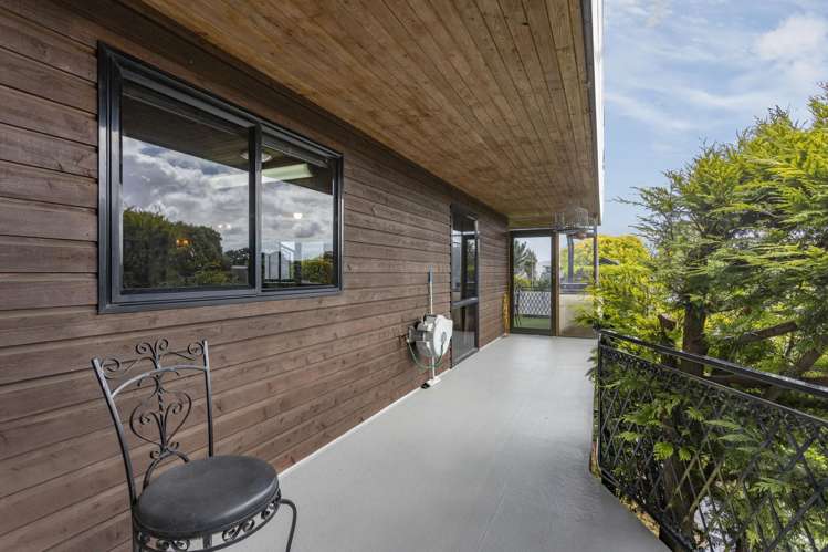 80 Regency Crescent Redwood_24