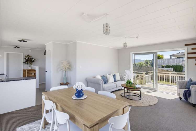 195 Tutere Street Waikanae Beach_6