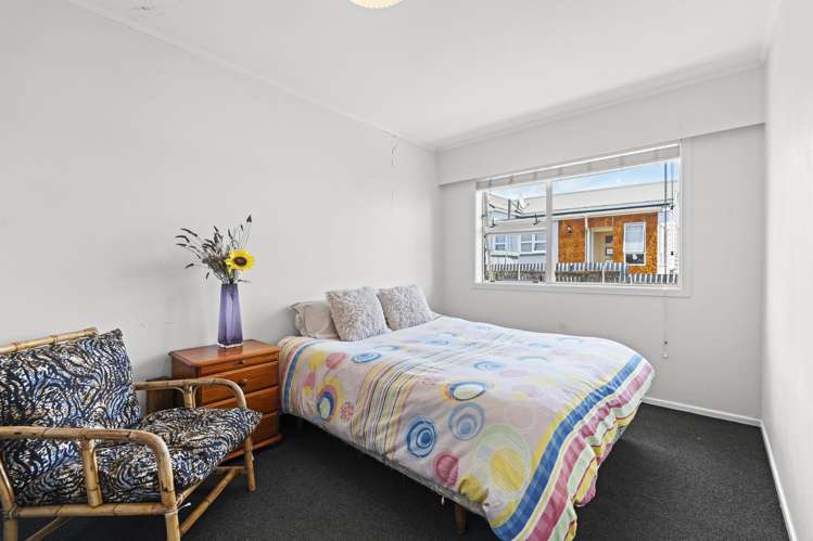 2/194 Powderham Street New Plymouth Central_9