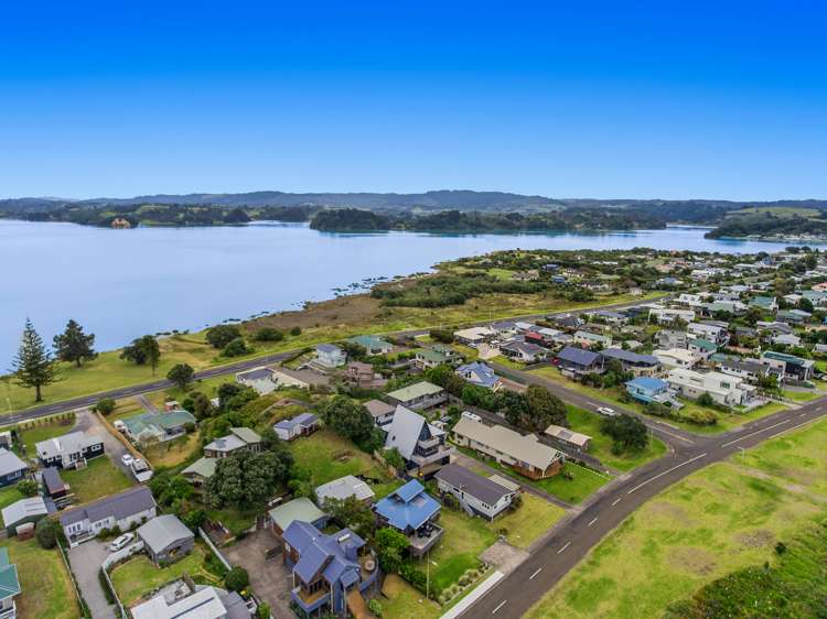 284 Ocean Road Ohope_28