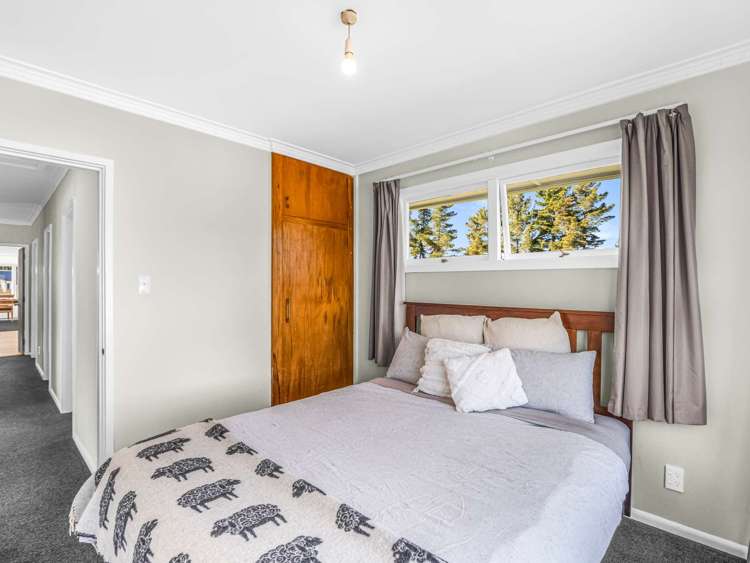 5 Eastwick Lane Eyrewell_23