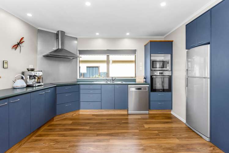 58 Churchill Drive Taradale_8