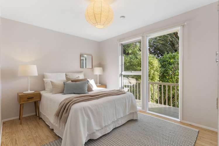 23 St Leonards Road Kelston_8
