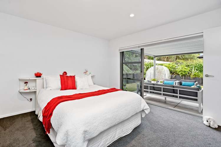 22 Stace Hopper Drive One Tree Point_16