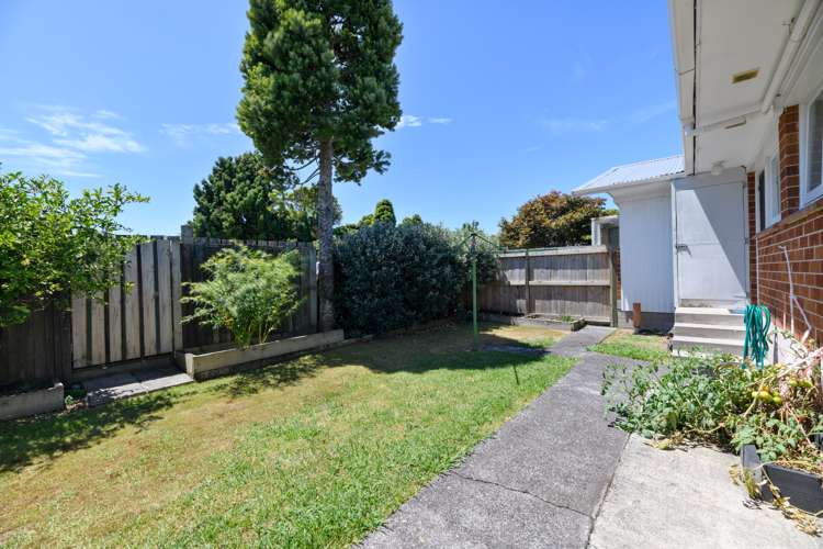 16 Abel Tasman Avenue Henderson_13