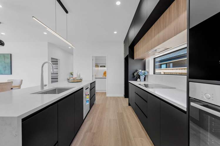 27 Korowhiti Road Clarks Beach_1