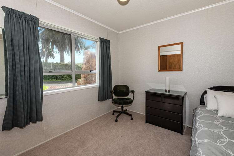 15 Windsor Avenue Te Kamo_16