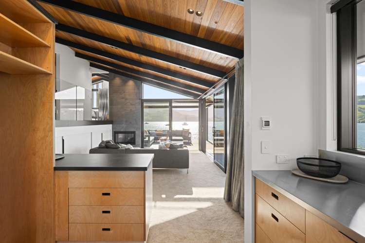 11 Beach Road Akaroa_7