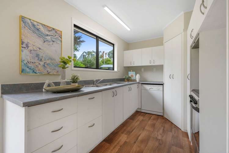 11 Glucina Place Glen Eden_6