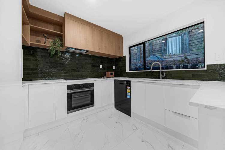 11 San Carlo Court Henderson Heights_10