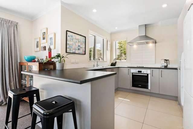 22 Maylee Crescent Gulf Harbour_2