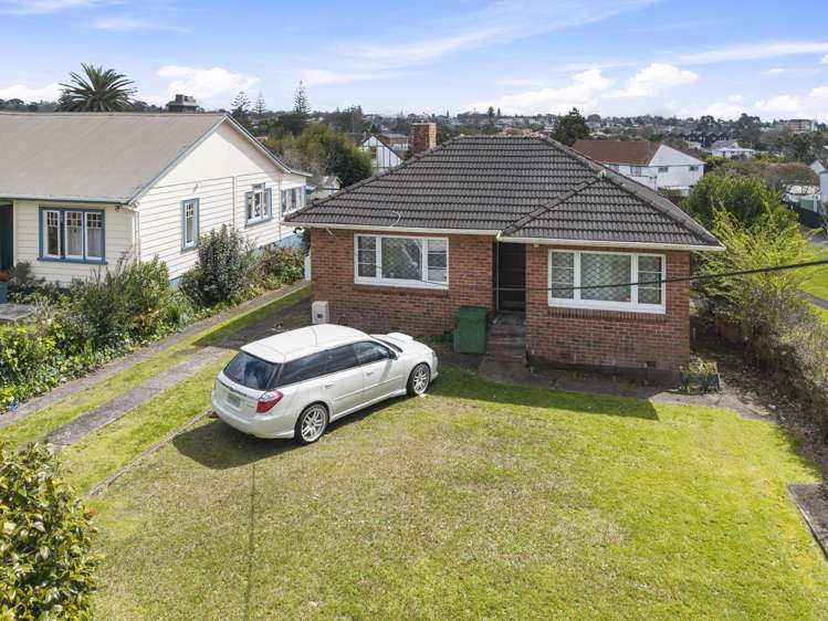 51 Seabrook Avenue New Lynn_6