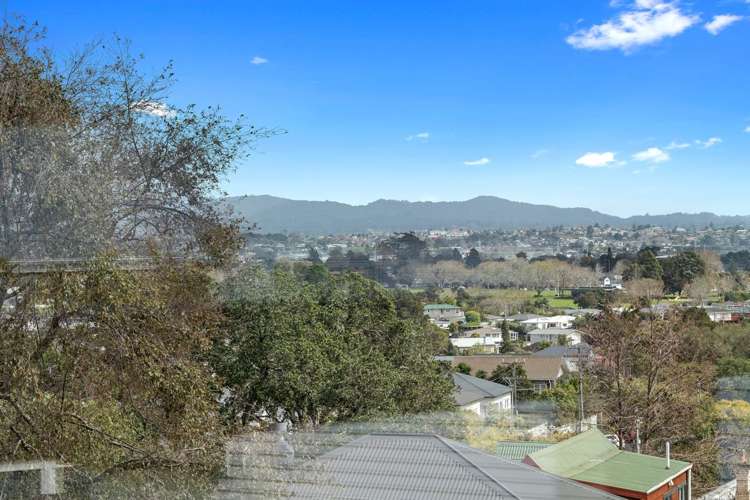 1-4, 1664 Great North Road_5