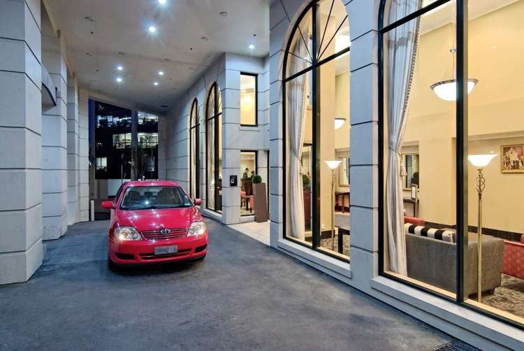 9n/100 Greys Avenue Auckland Central_8