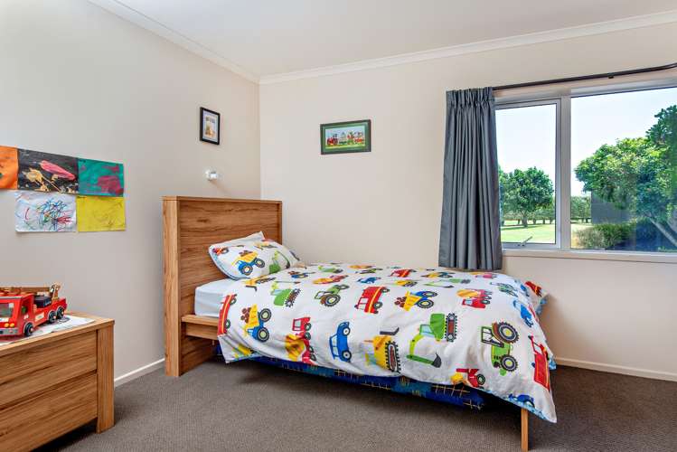 121b Aerodrome Road Thornton_11