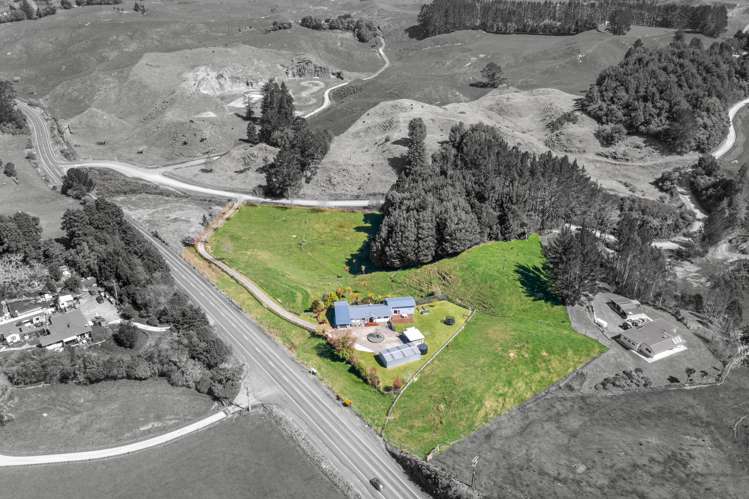 1095 Taumata Road_0