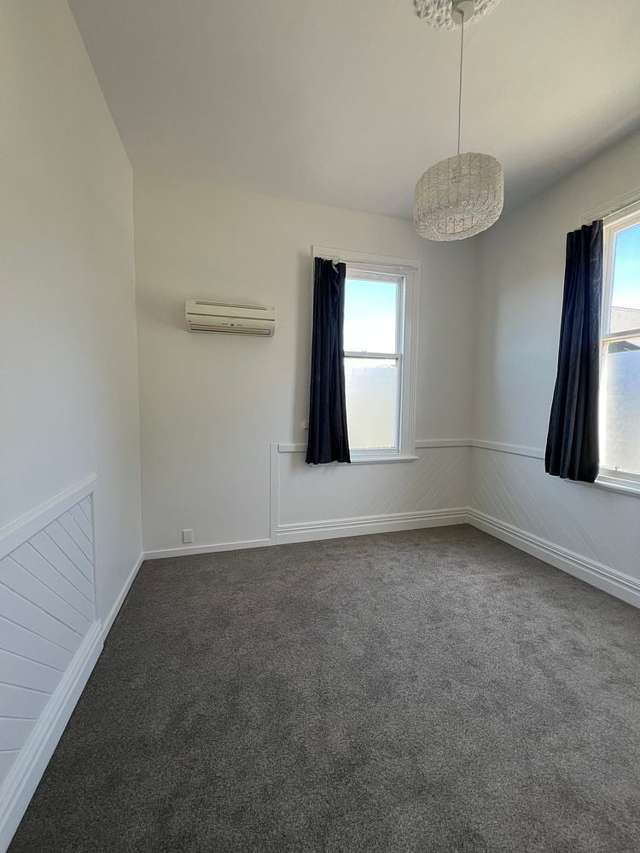 Recently renovated One Bedroom Unit