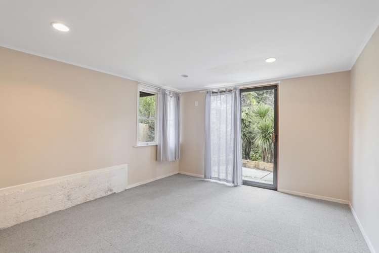 17 Golf Road New Lynn_15