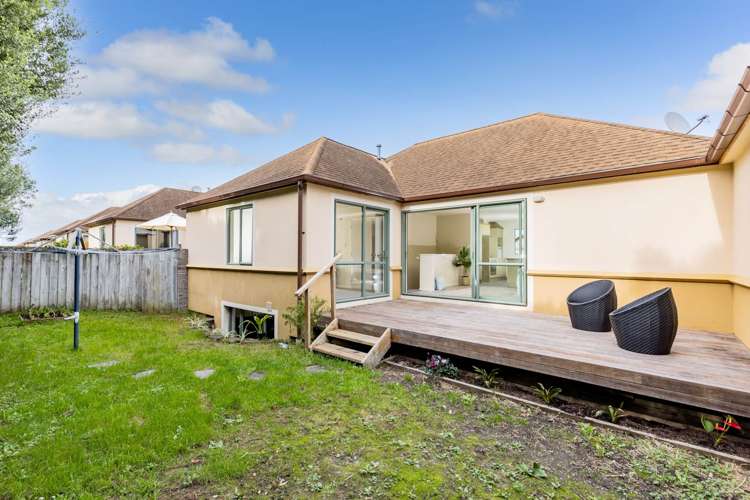 235 Alec Craig Way Gulf Harbour_6