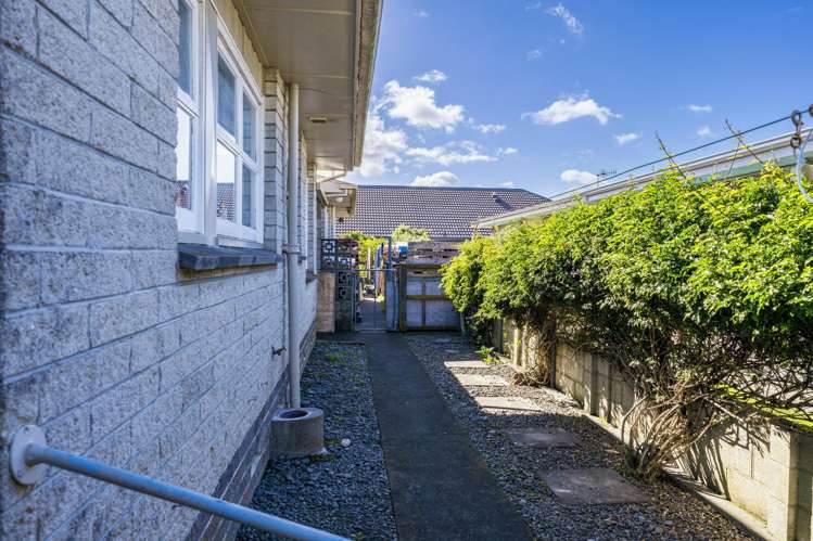 2/210 Grove Road Mayfair_8