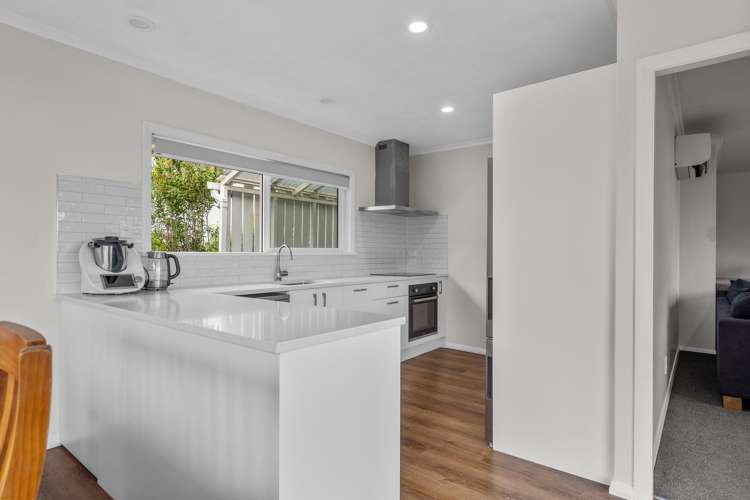 38 Churchill Avenue Richmond_15