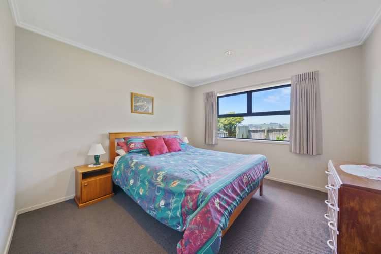 15 Kahurangi Heights Aotea_12