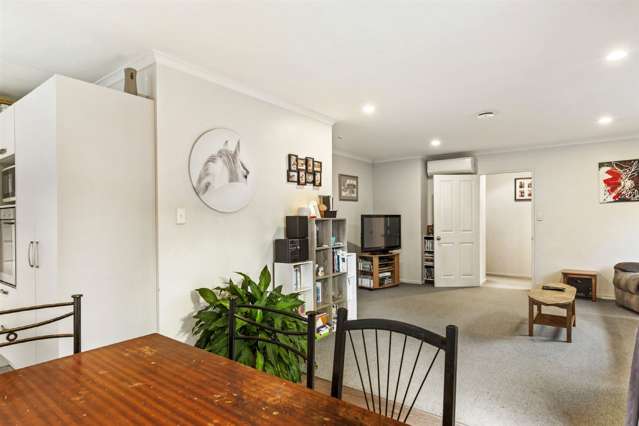 39 Broadfield Street Massey_1