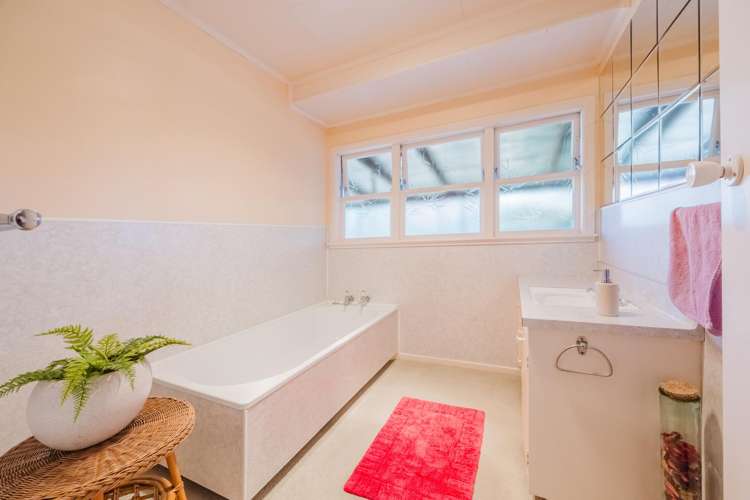 32 Kent Terrace Taradale_9