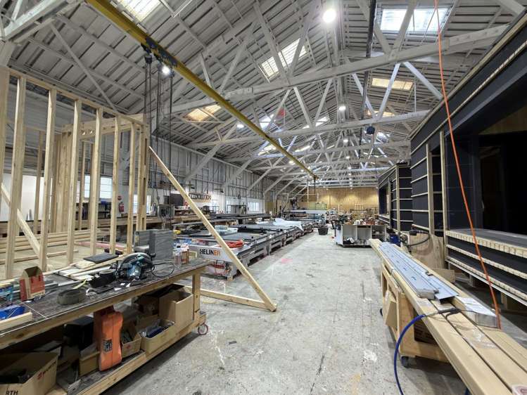 7/115 Gracefield Road Gracefield_2