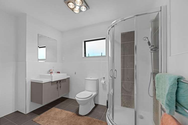 9 Riverglade Parkway Te Atatu South_20