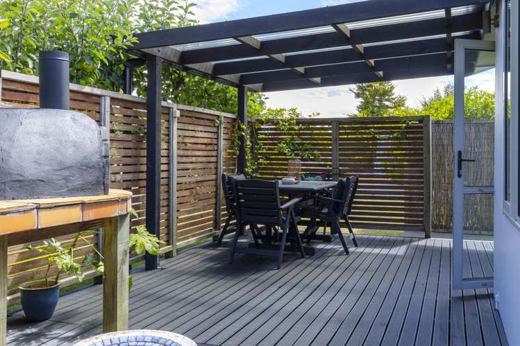 2/7 Reeves Road Acacia Bay_3