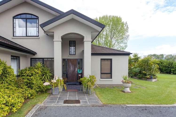 2710 Tiki Road_5