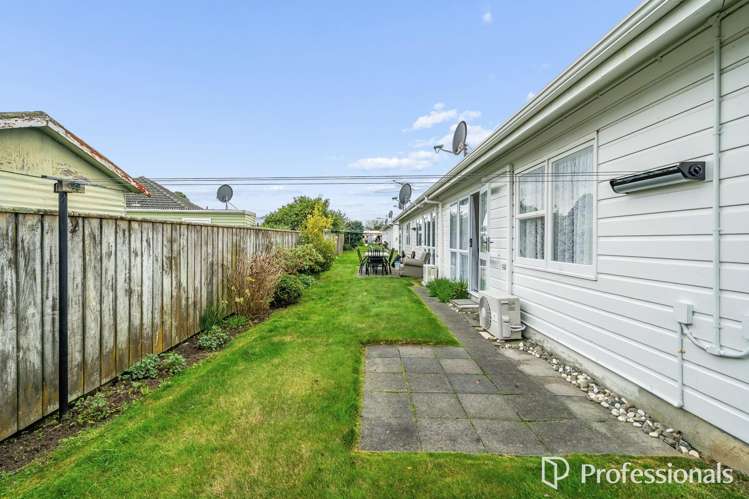 10/1079 High Street Taita_14