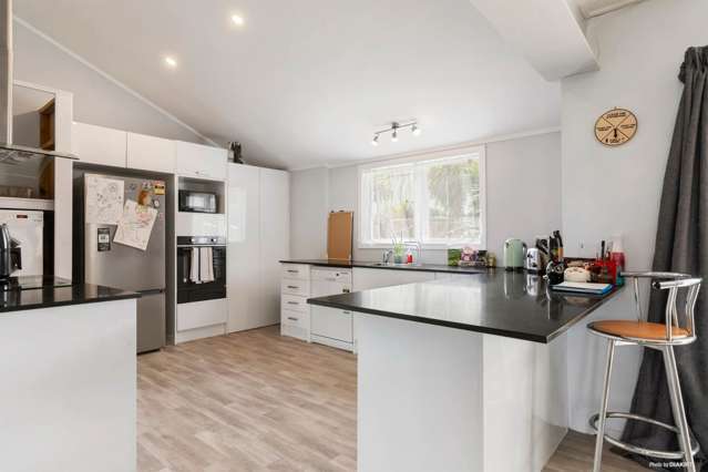 11 Elm Street Waiuku_1