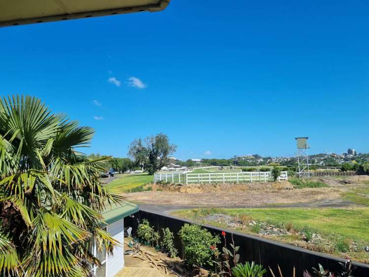 13 The Oaks Ellerslie_8