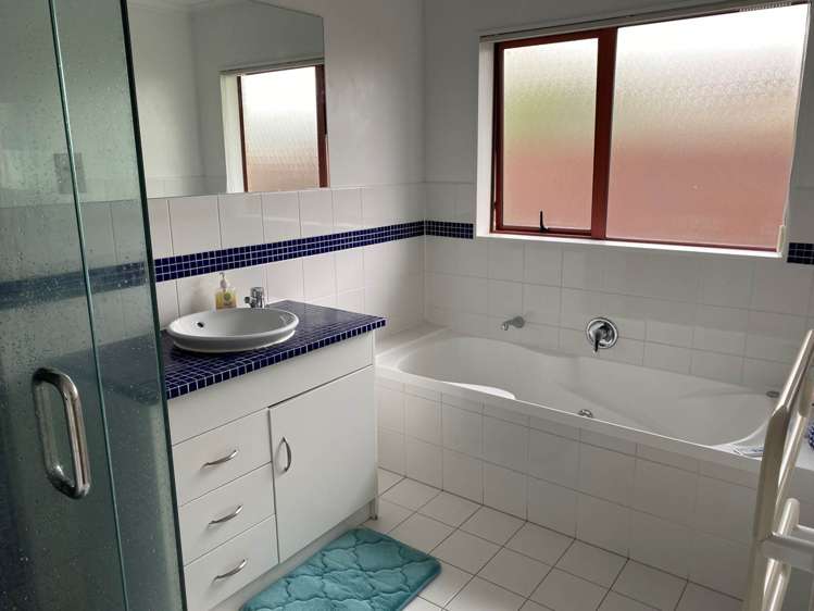 27 Glenross Drive Wattle Downs_14