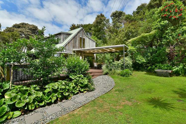 30 Cochrane Avenue Arkles Bay_13