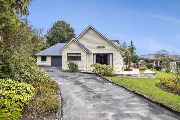 42 Cemetery Road East Taieri_22
