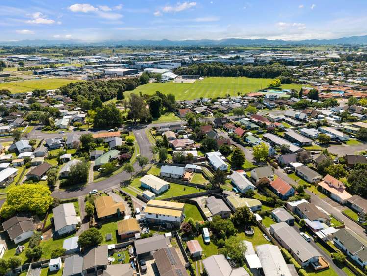 40 Elmwood Crescent Pukete_19