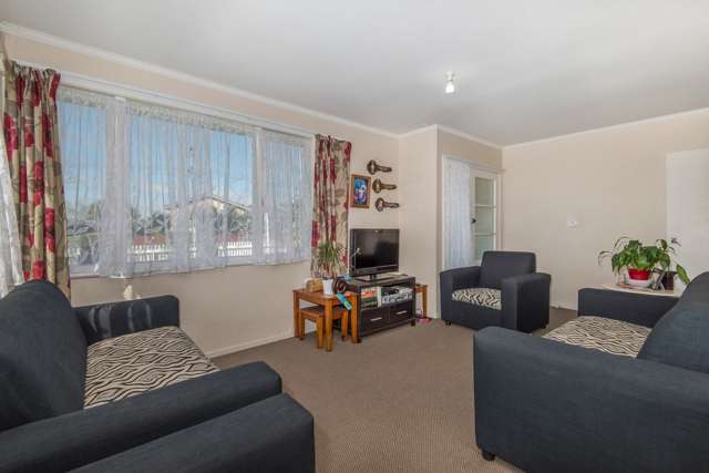 9 Tarata Crescent Mangere Bridge_3