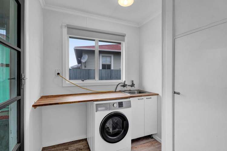 260 South Road Hawera_11