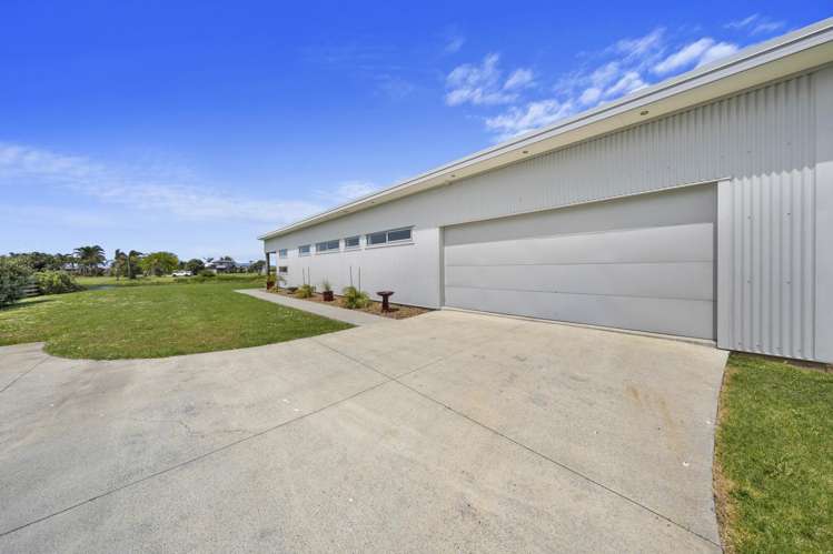 1158 East Coast Road Kaiaua_35