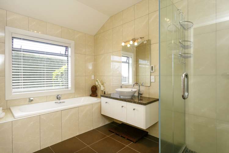 1/864 Whangamata Road Kinloch_23