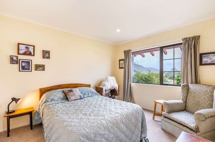 22 Lakeridge Close Rangatira Park_11