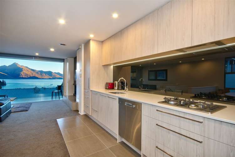 13/60 Hallenstein Street Queenstown_11
