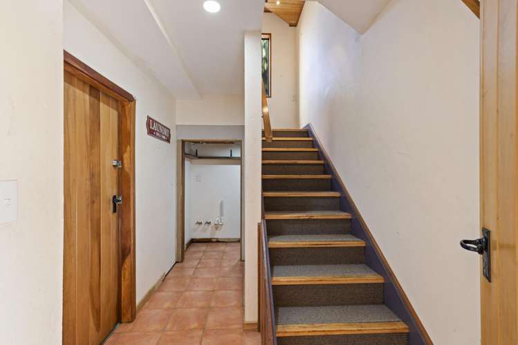 9 Lindaver Grove Merrilands_18