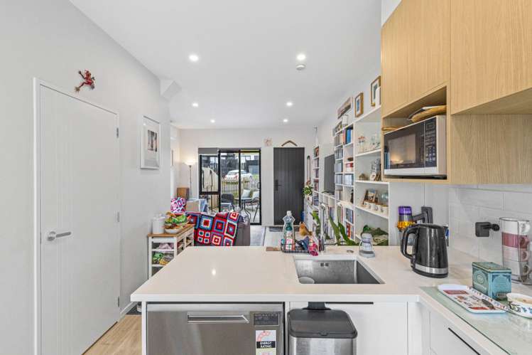7/21 Hetherington Road Ranui_4