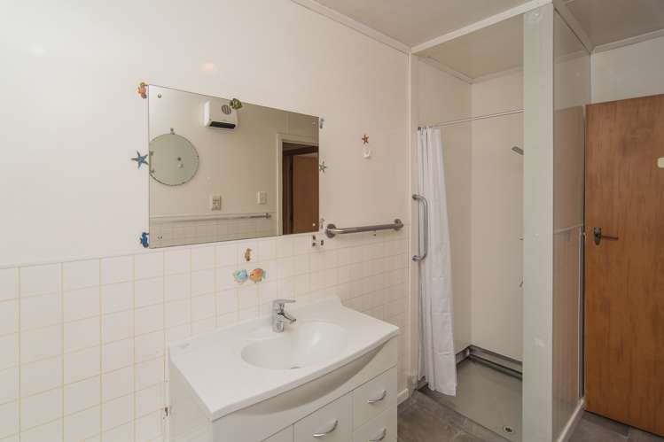 2/216 King Street Temuka_23